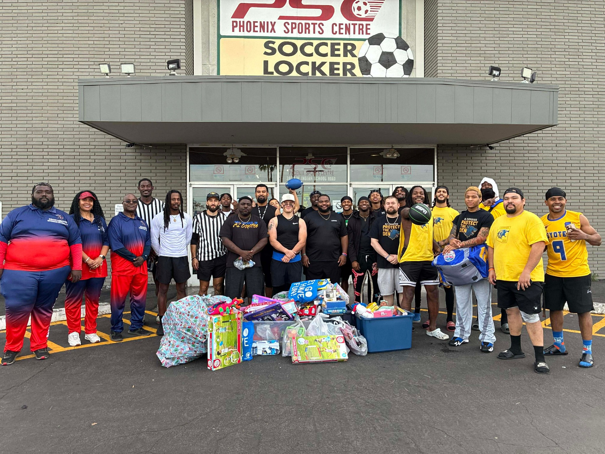 Community toy drive with donated toys